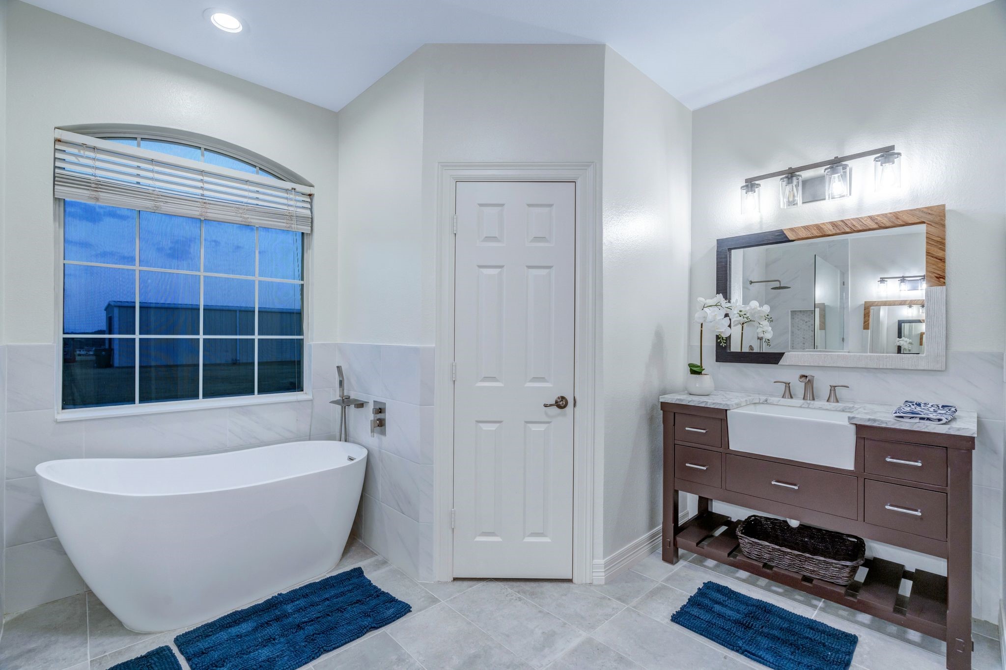 1810 Longbranch Road Waxahachie TX 76065