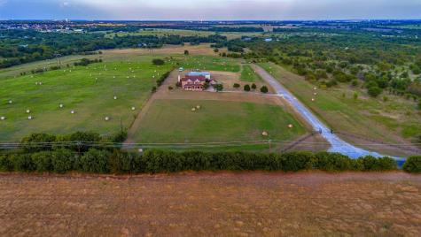 1810 Longbranch Road Waxahachie TX 76065