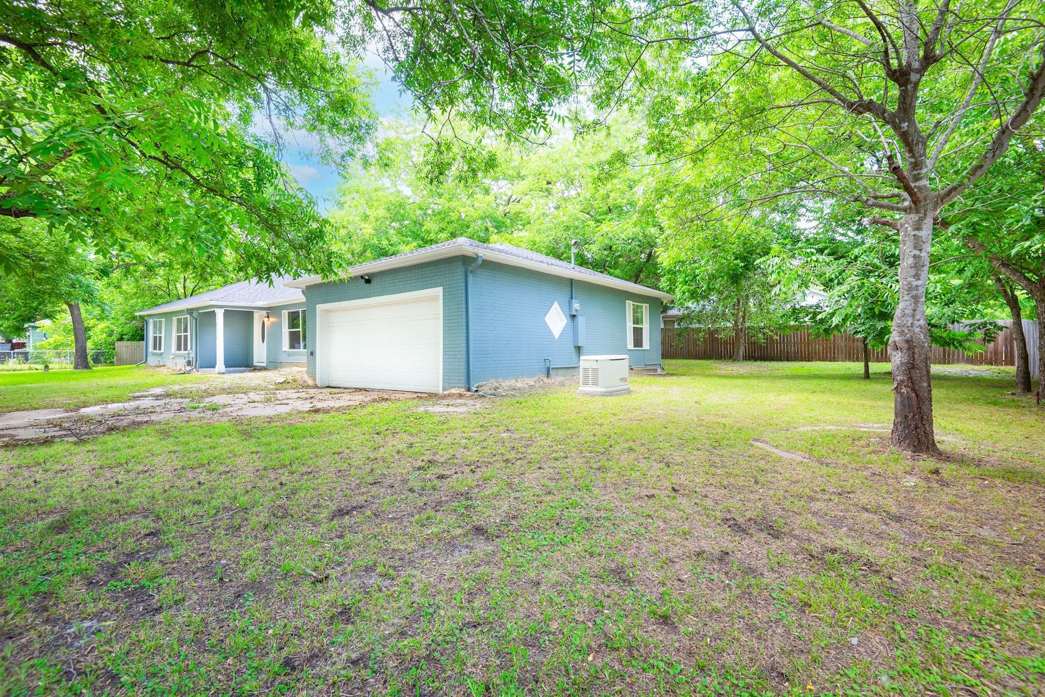 4004 4th Street Greenville TX 75401