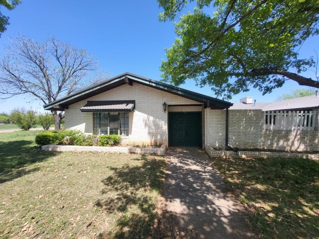 306 Wade Street Olney TX 76374