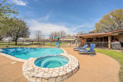 11485 Ridgeview Circle Fort Worth TX 76244