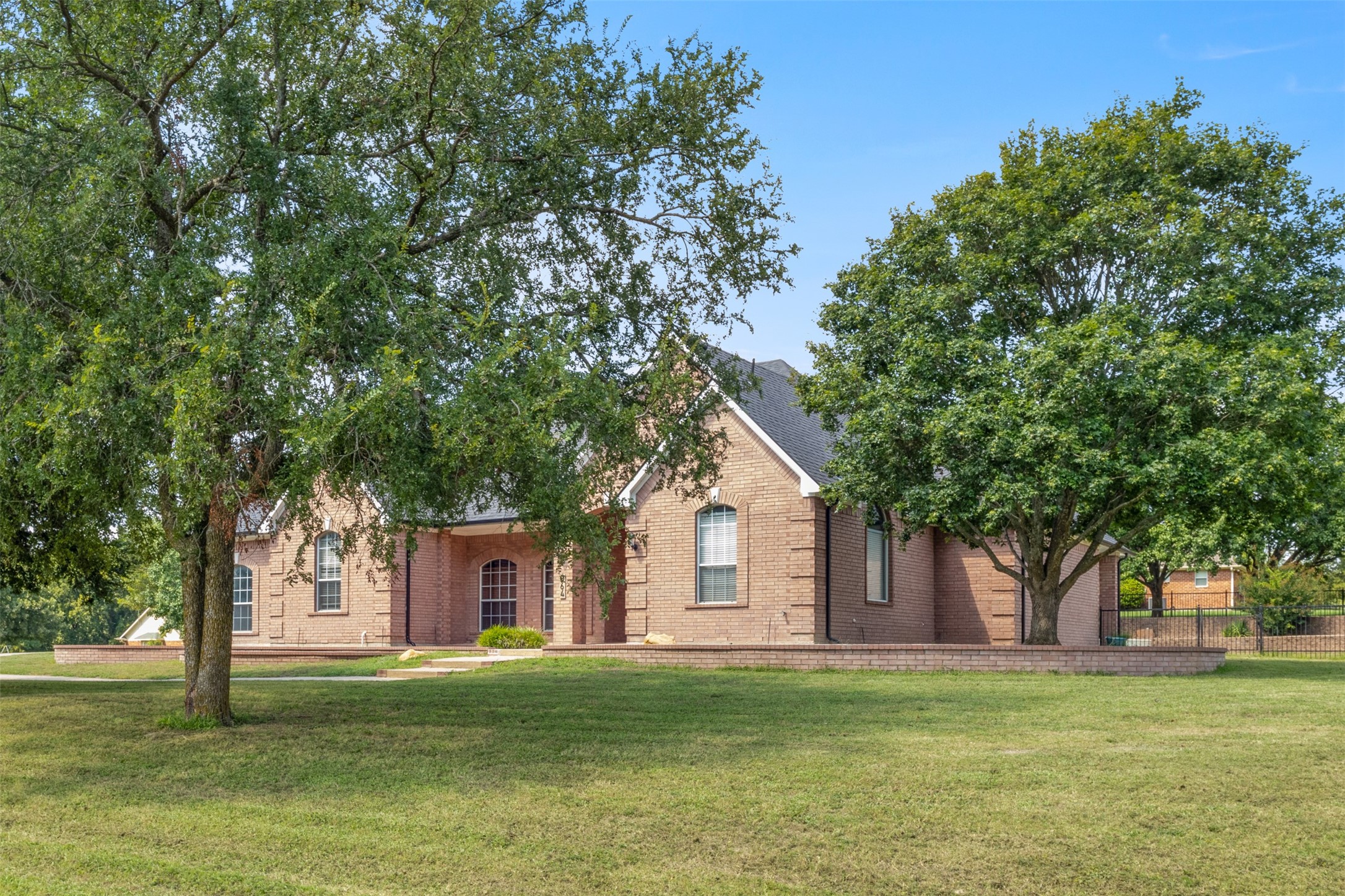 364 Preakness Place Road Van Alstyne TX 75495