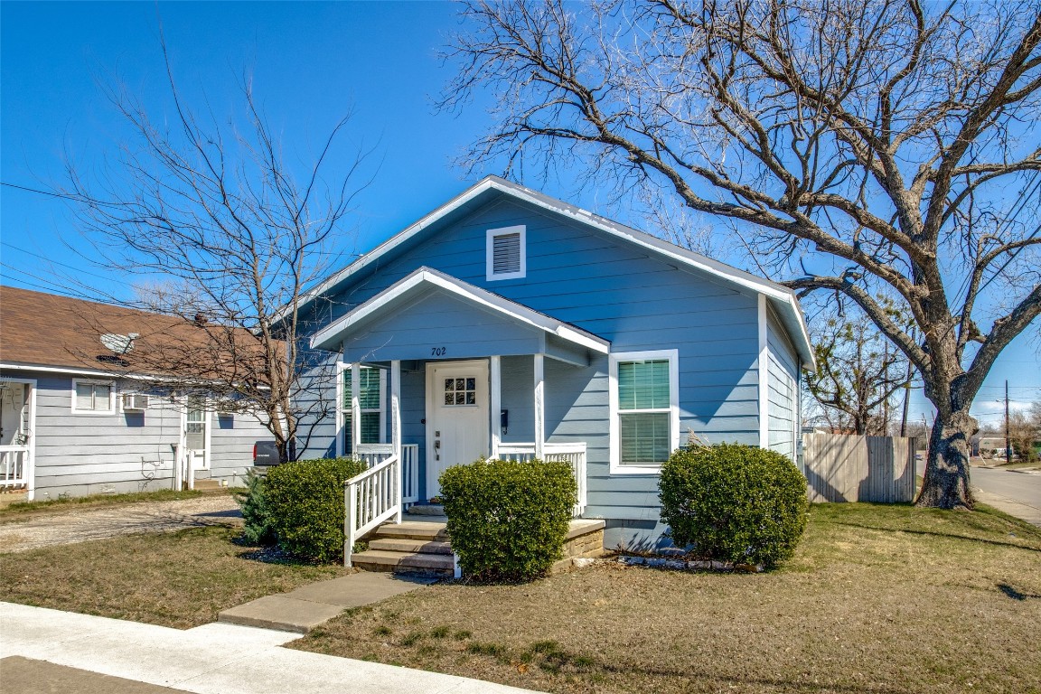 702 N Tennessee Street Mckinney TX 75069