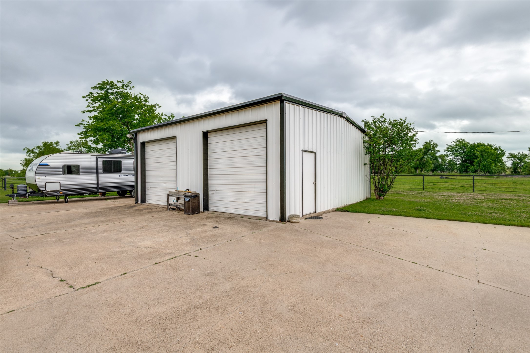 1301 Davis Lane Terrell TX 75160