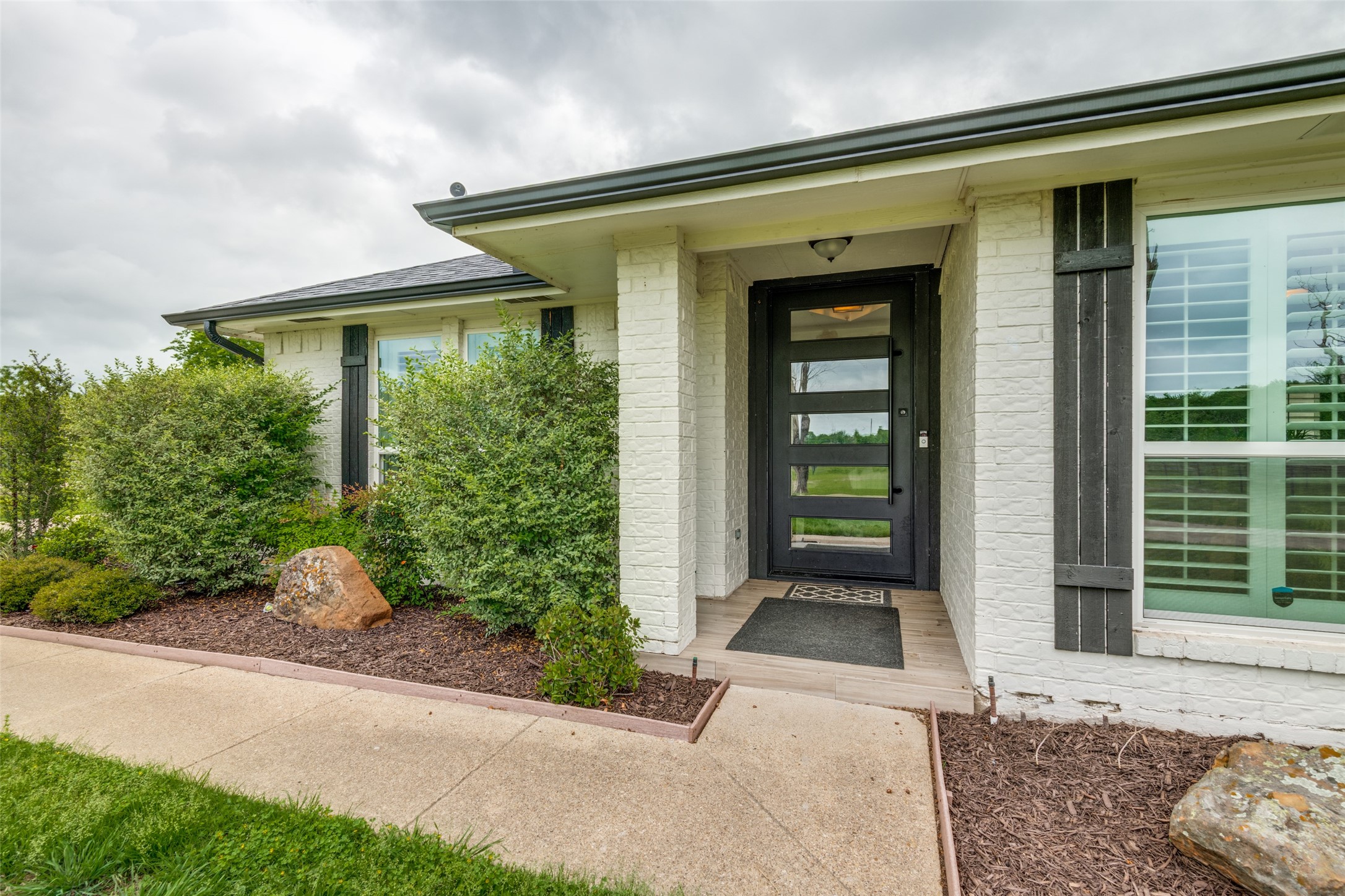 1301 Davis Lane Terrell TX 75160