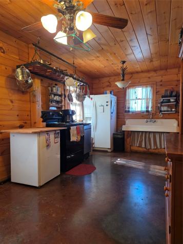 2628 S State Highway 121 Bonham TX 75418