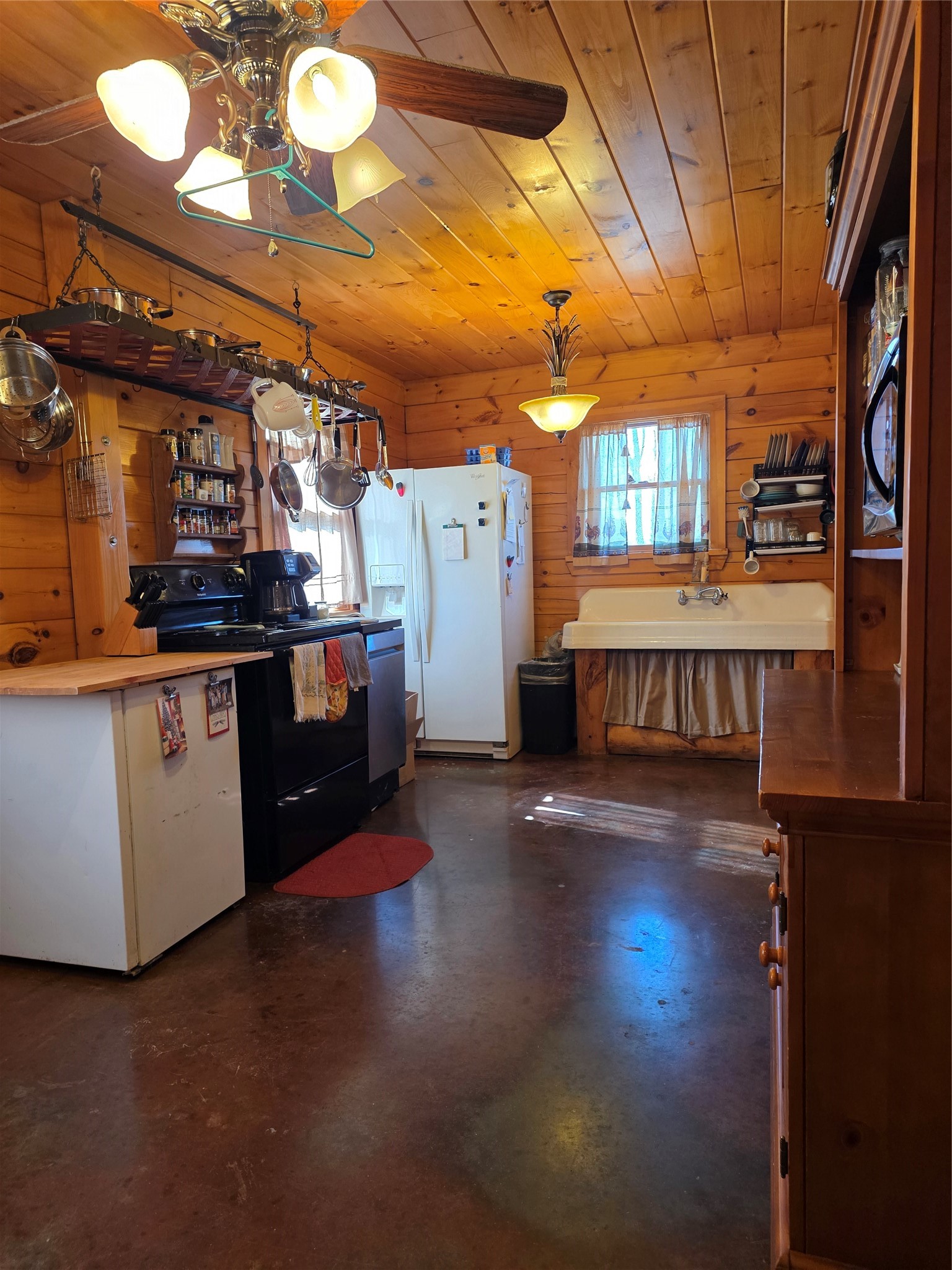 2628 S State Highway 121 Bonham TX 75418