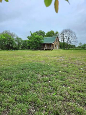 2628 S State Highway 121 Bonham TX 75418
