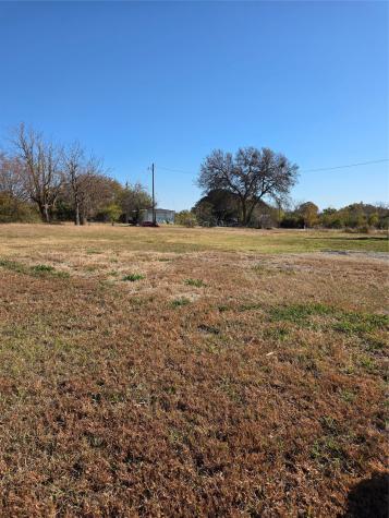 2628 S State Highway 121 Bonham TX 75418