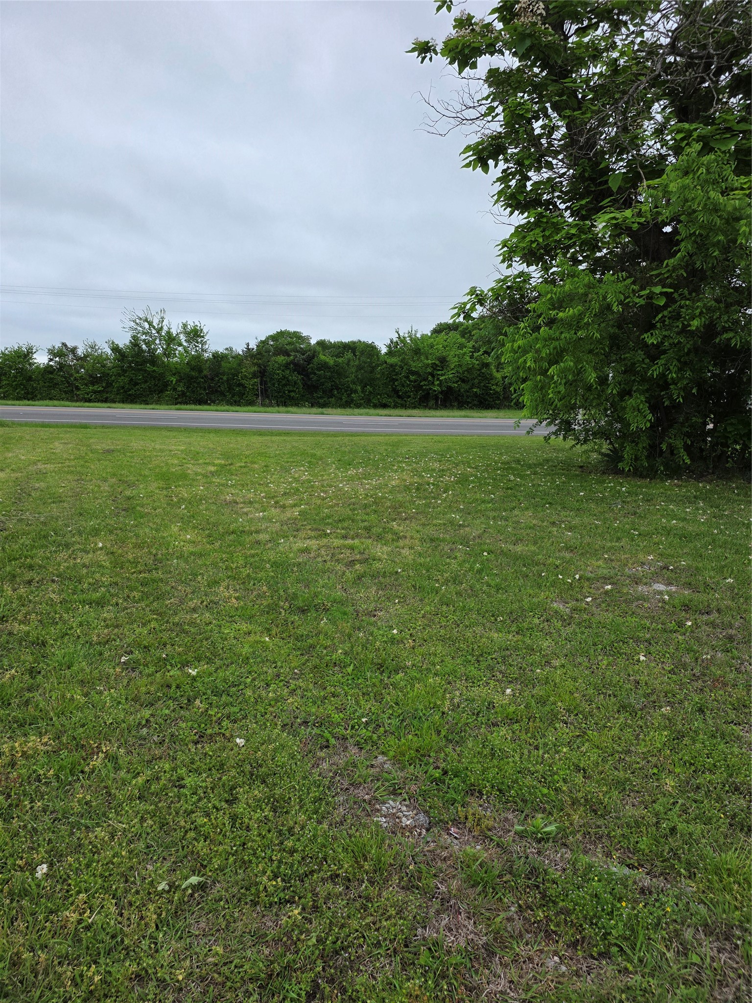 2628 S State Highway 121 Bonham TX 75418
