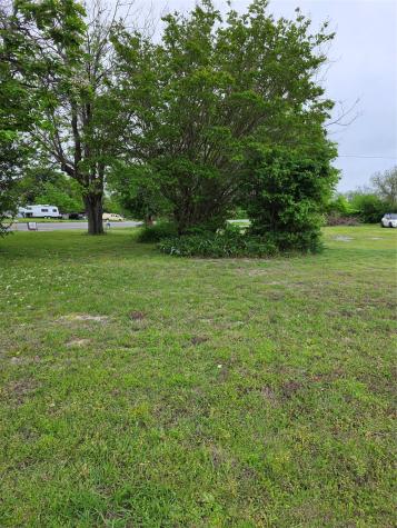 2628 S State Highway 121 Bonham TX 75418