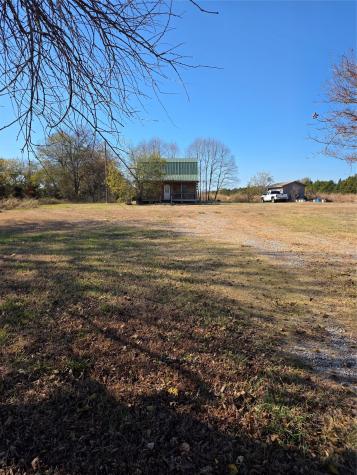 2628 S State Highway 121 Bonham TX 75418