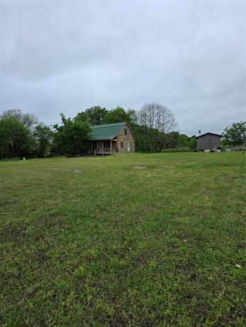 2628 S State Highway 121 Bonham TX 75418