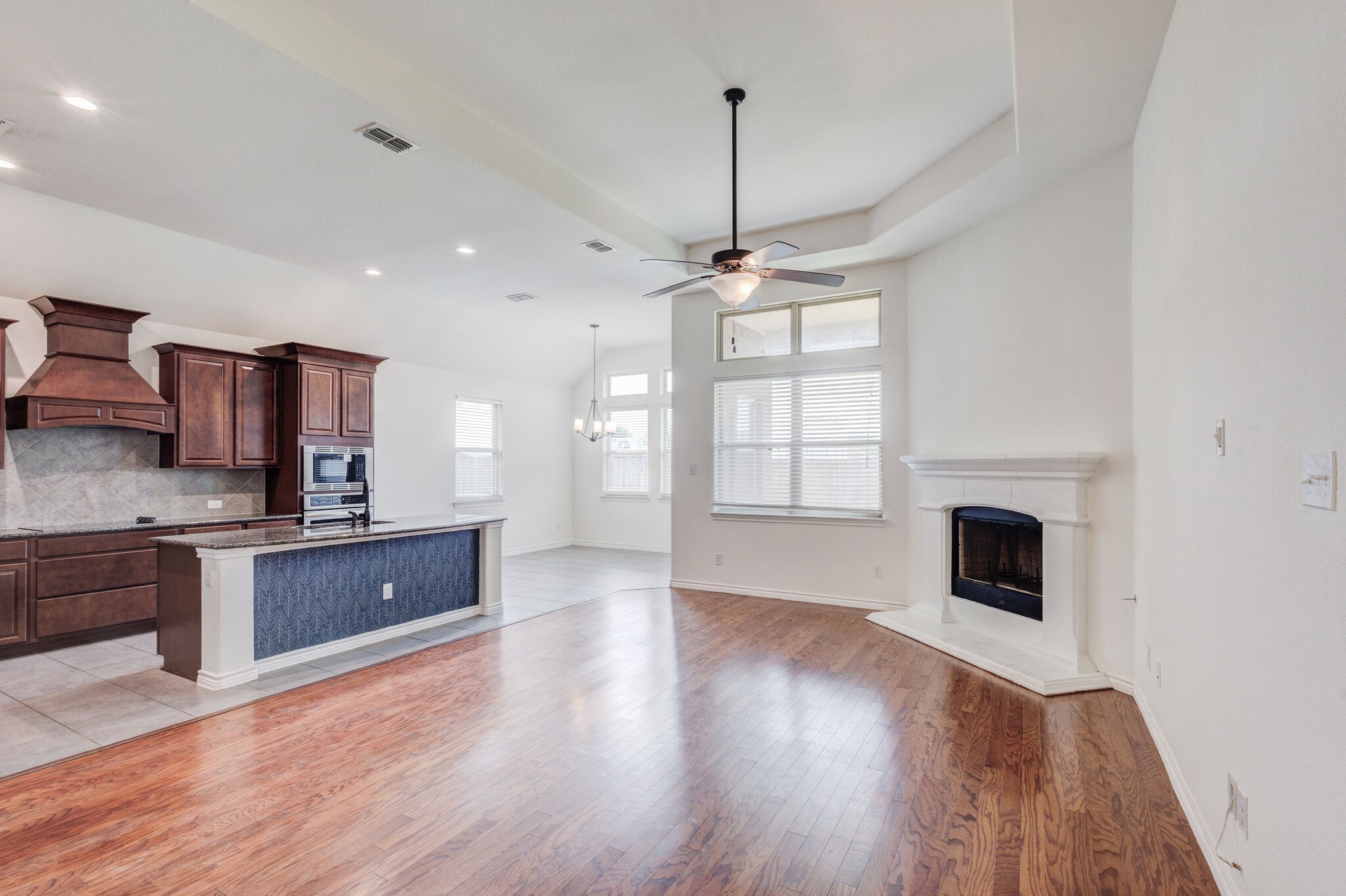 712 Lake Sierra Way Little Elm TX 75068
