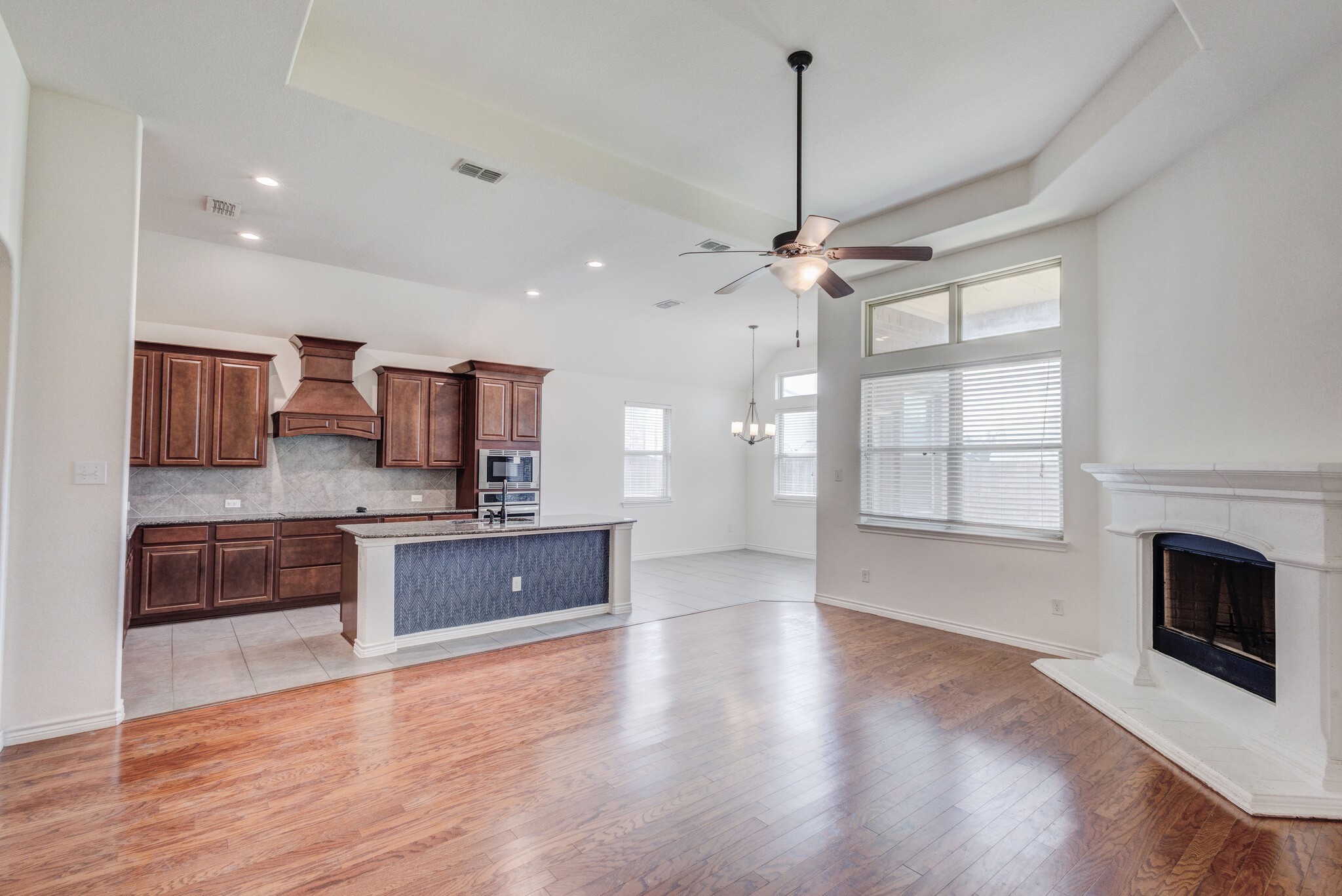 712 Lake Sierra Way Little Elm TX 75068
