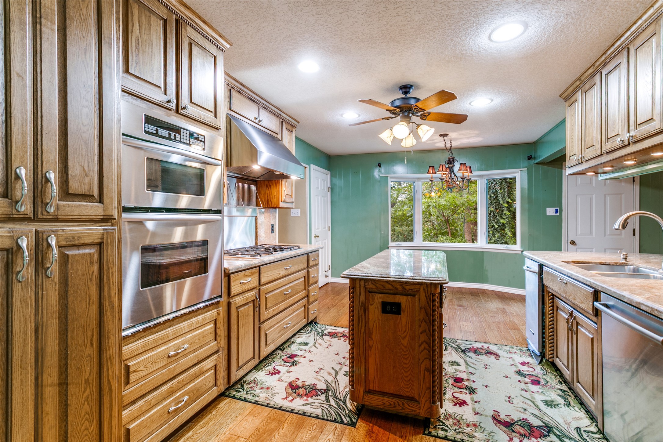1309 Driftwood Drive Euless TX 76040
