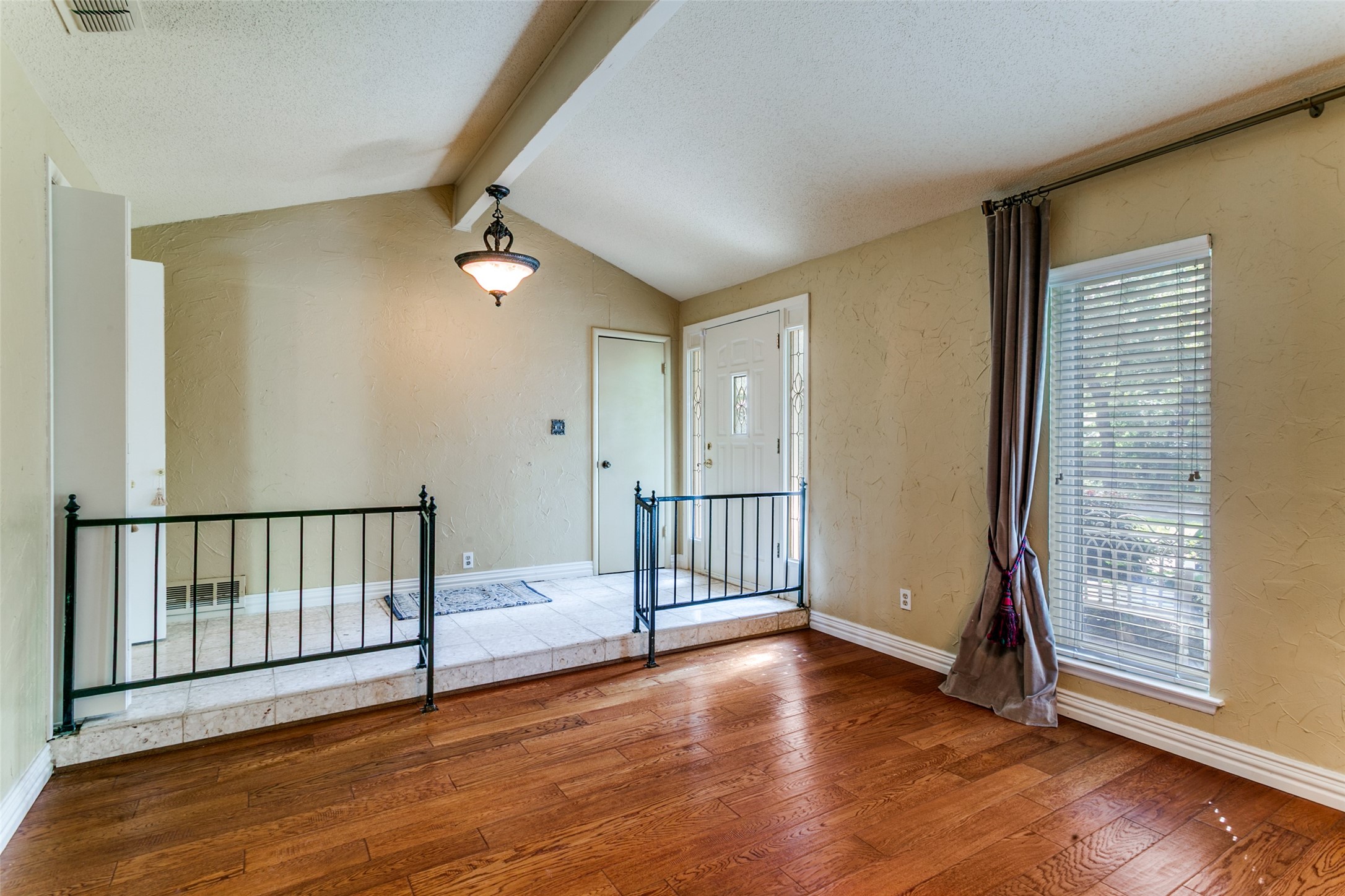 1309 Driftwood Drive Euless TX 76040