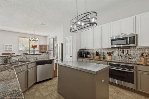 2501 Great Bear Lane Denton TX 76210