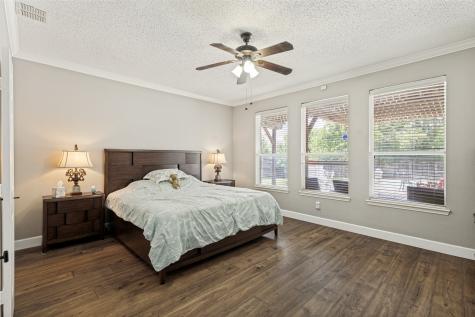 2501 Great Bear Lane Denton TX 76210