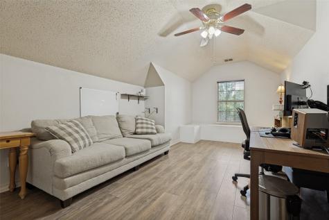 2501 Great Bear Lane Denton TX 76210