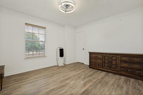 2501 Great Bear Lane Denton TX 76210