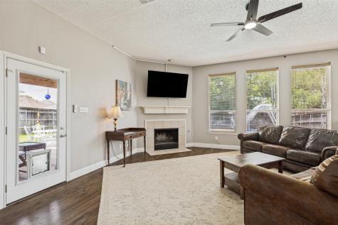 2501 Great Bear Lane Denton TX 76210