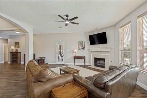 2501 Great Bear Lane Denton TX 76210