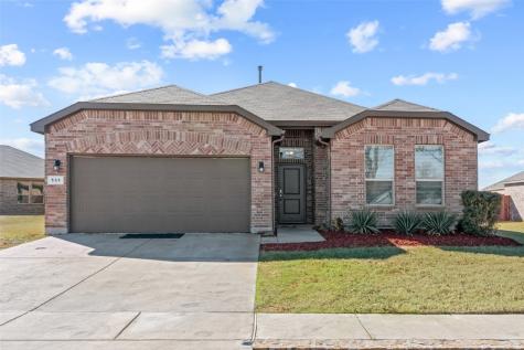 531 Harbor Drive Azle TX 76020