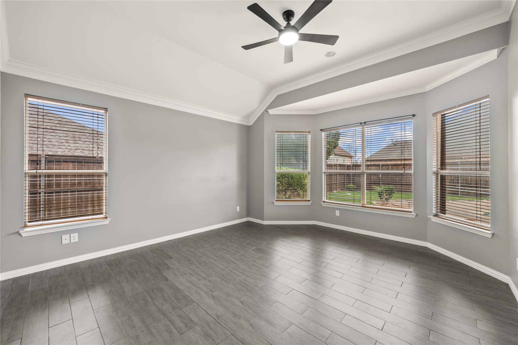 608 Walnut Hollow Drive Mansfield TX 76063