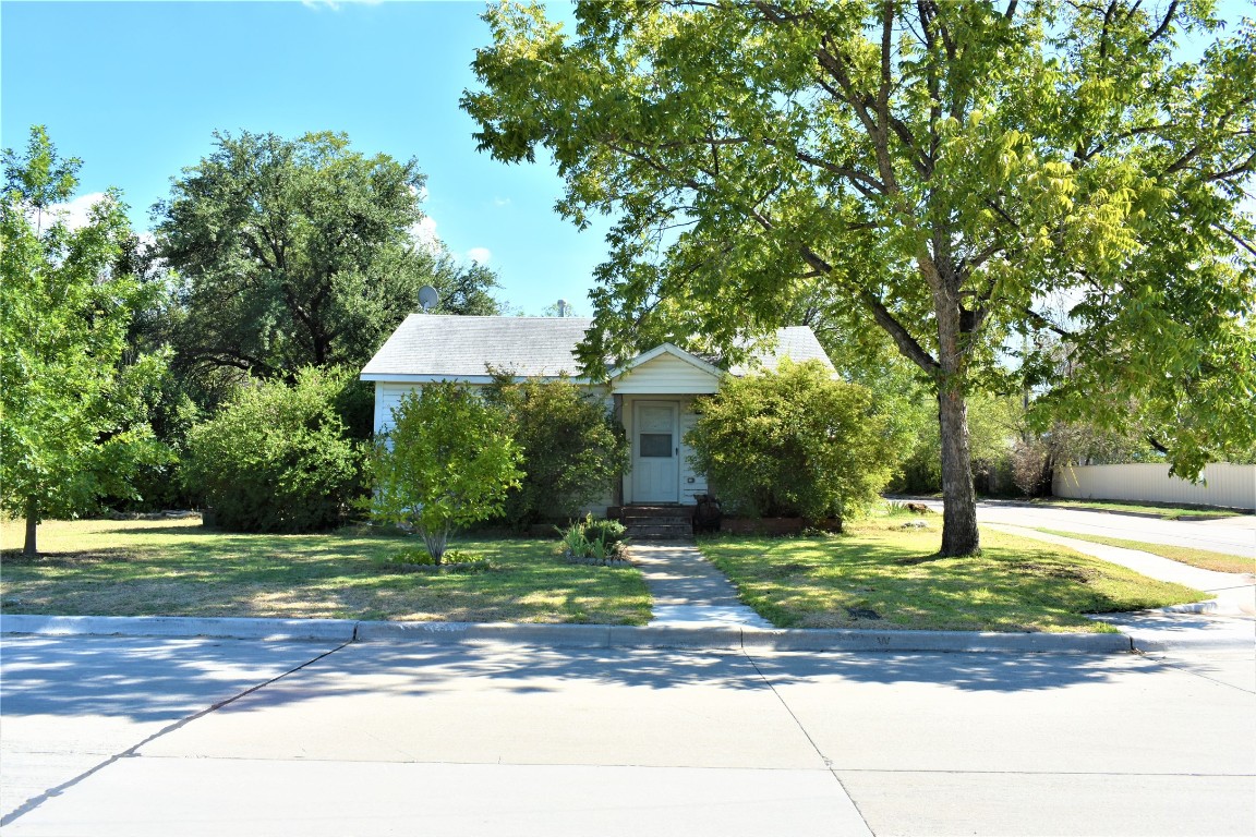 4300 Joy Lee Street Haltom City TX 76117