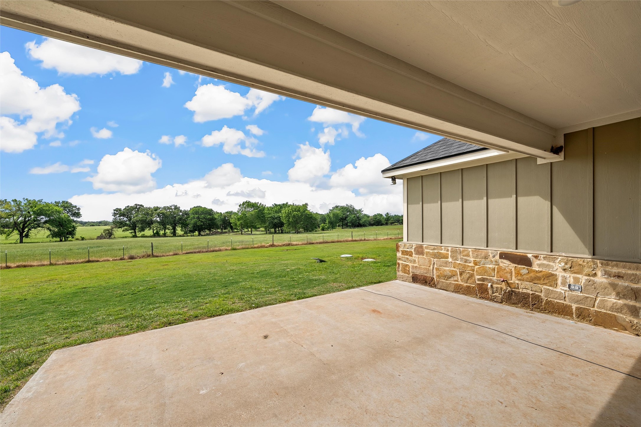 638 County Road 337 Rosebud TX 76570