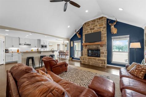 638 County Road 337 Rosebud TX 76570