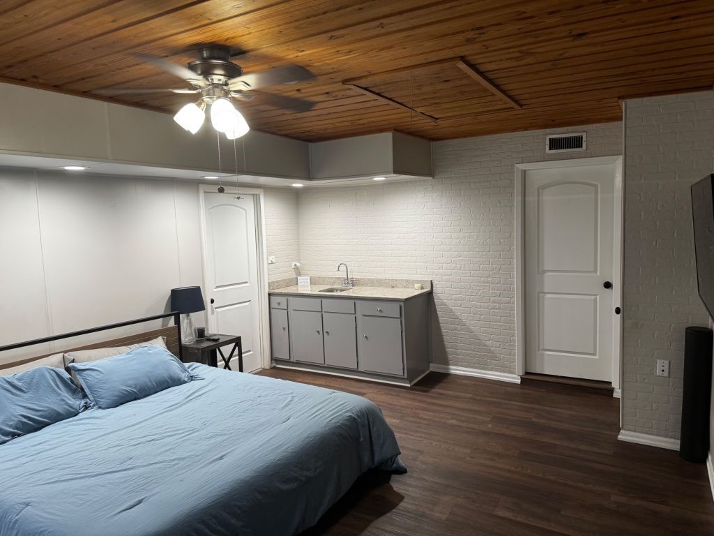 1029 Cross Bend Road Plano TX 75023