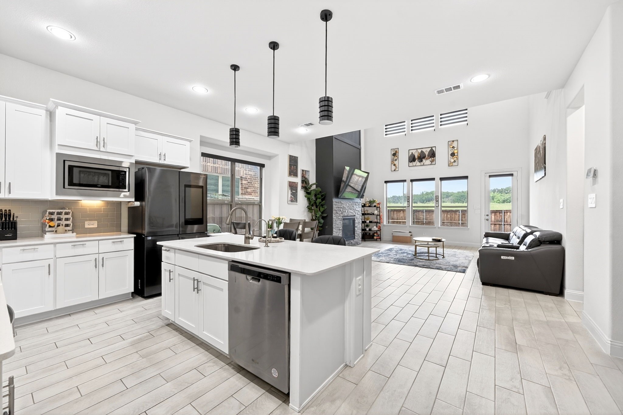 12733 Royal Oaks Lane Farmers Branch TX 75234