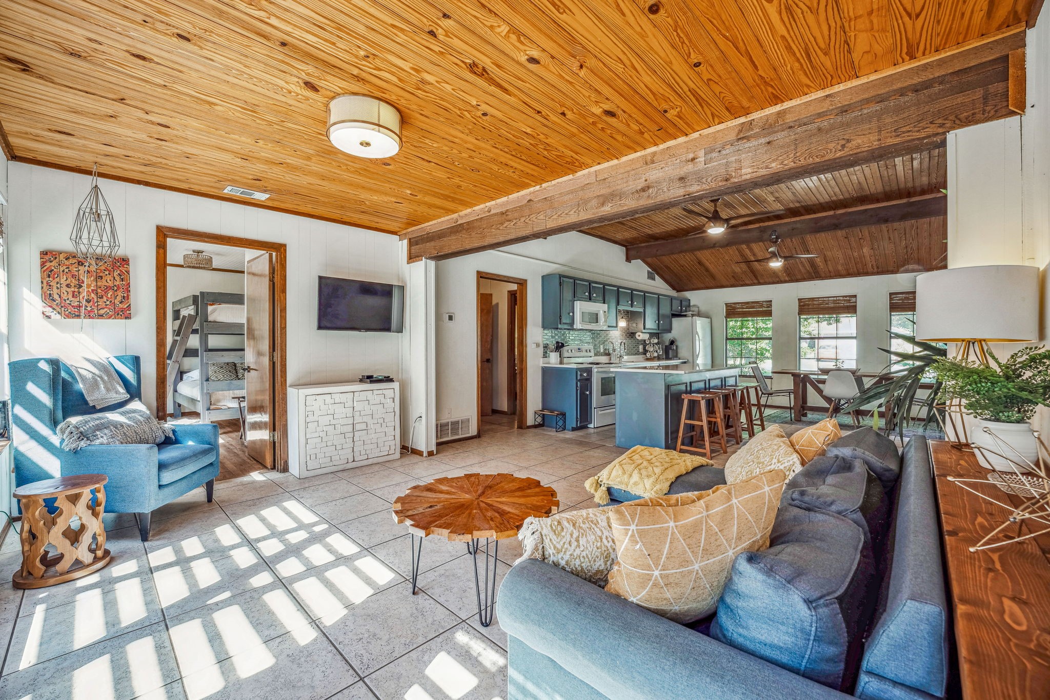 1403 Cheyenne Trail Granbury TX 76048