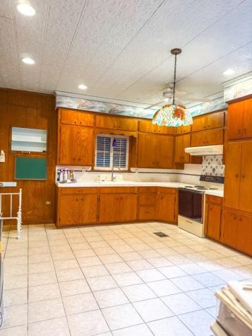 221 N Mount Street Fairfield TX 75840