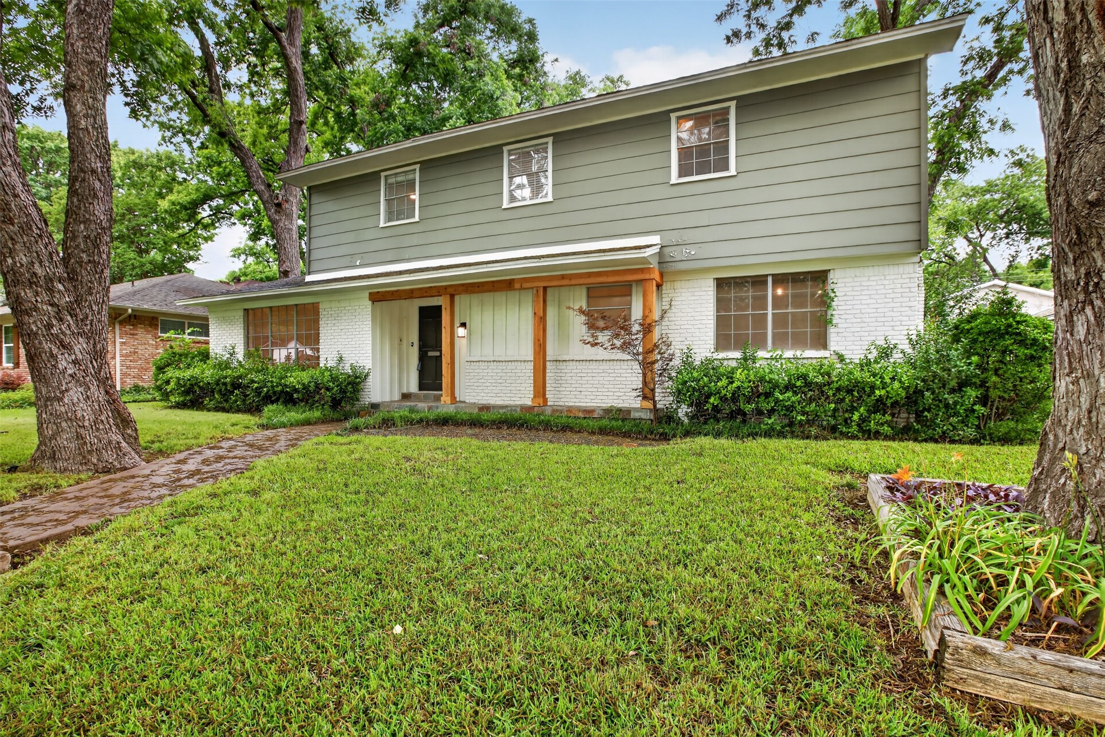 9551 Highedge Drive Dallas TX 75238