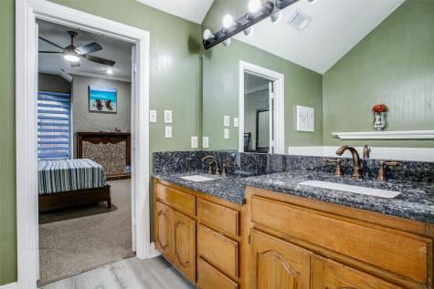 9432 Blue Jay Way Irving TX 75063