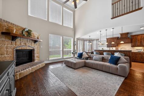1955 Sandy Creek Drive Frisco TX 75033