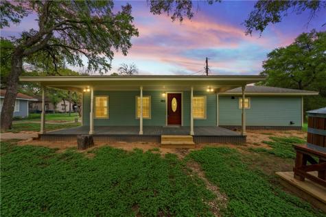 390 3rd Street Elm Mott TX 76640
