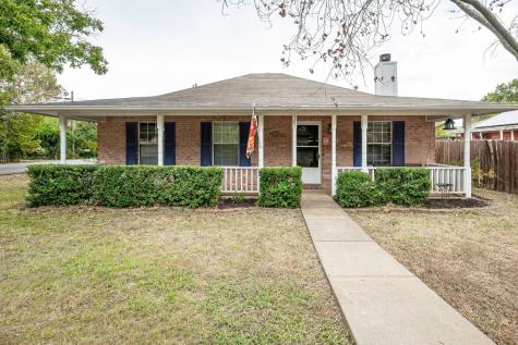 301 W Pecan Street Aubrey TX 76227