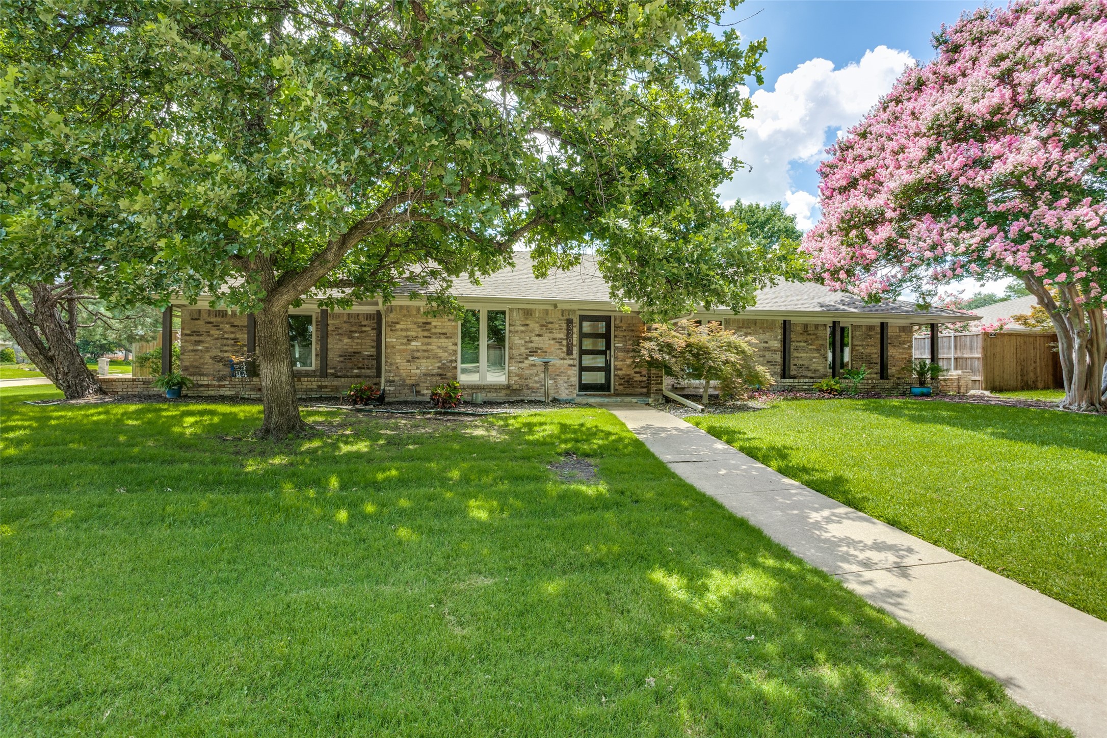 3201 Canyon Creek Drive Richardson TX 75080