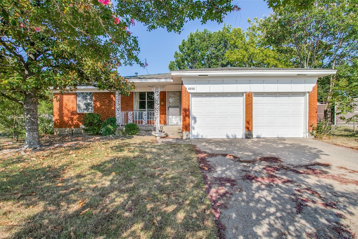 2653 S Cockrell Hill Circle Dallas TX 75211