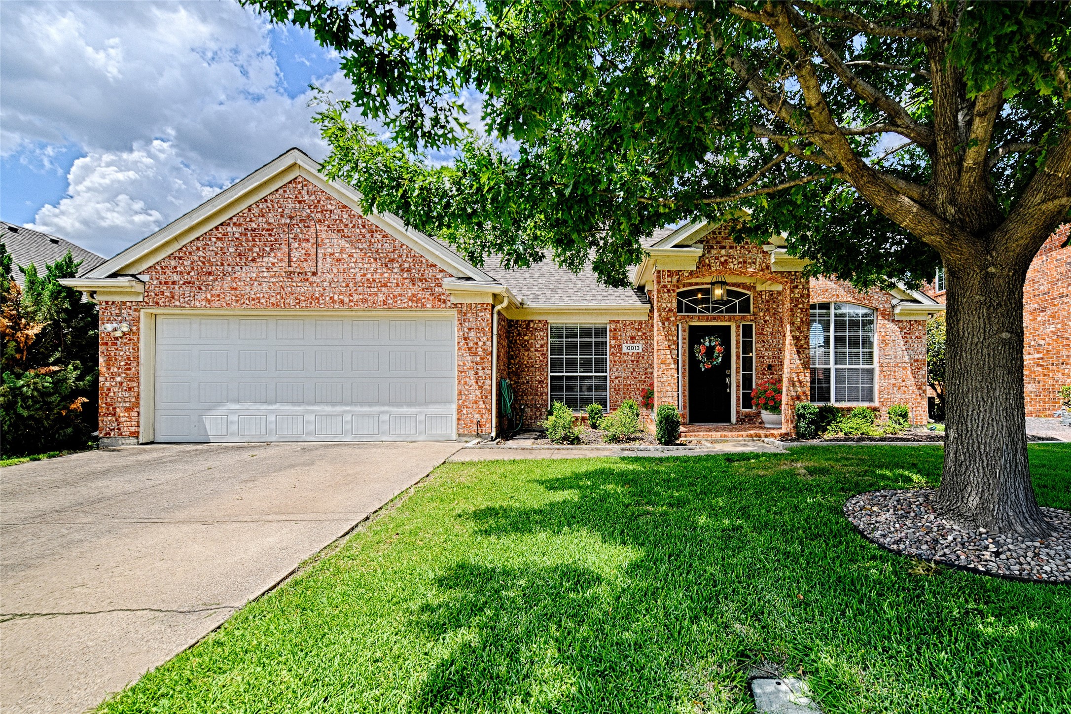 10013 White Lane Irving TX 75063