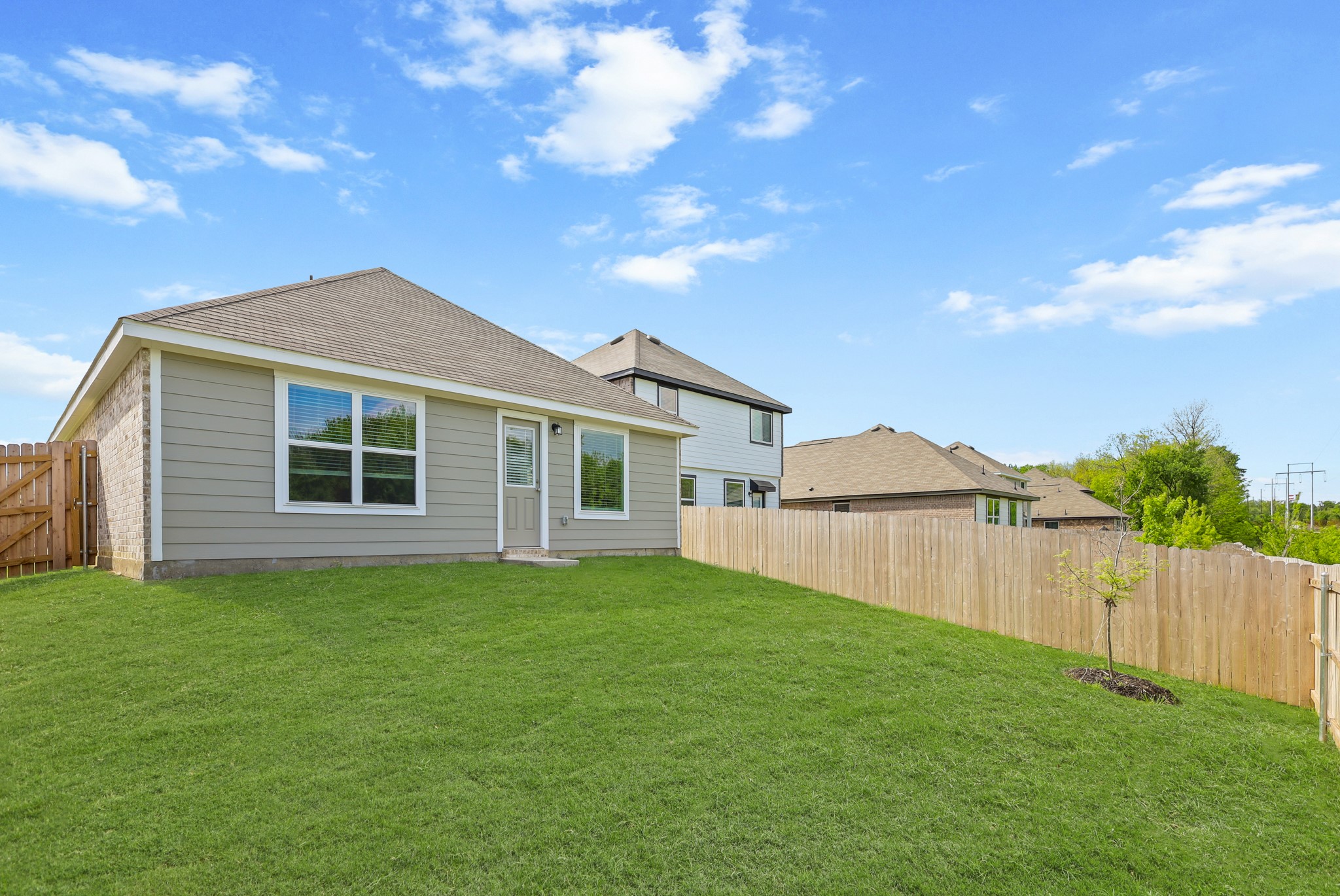 1600 Romans Road Ennis TX 75119