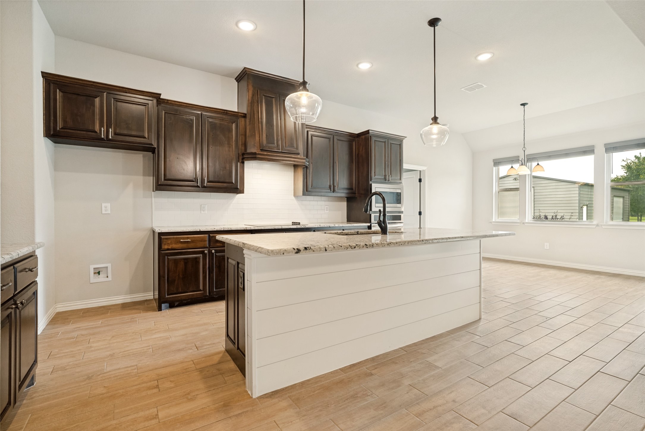 1013 Finney Drive Weatherford TX 76085