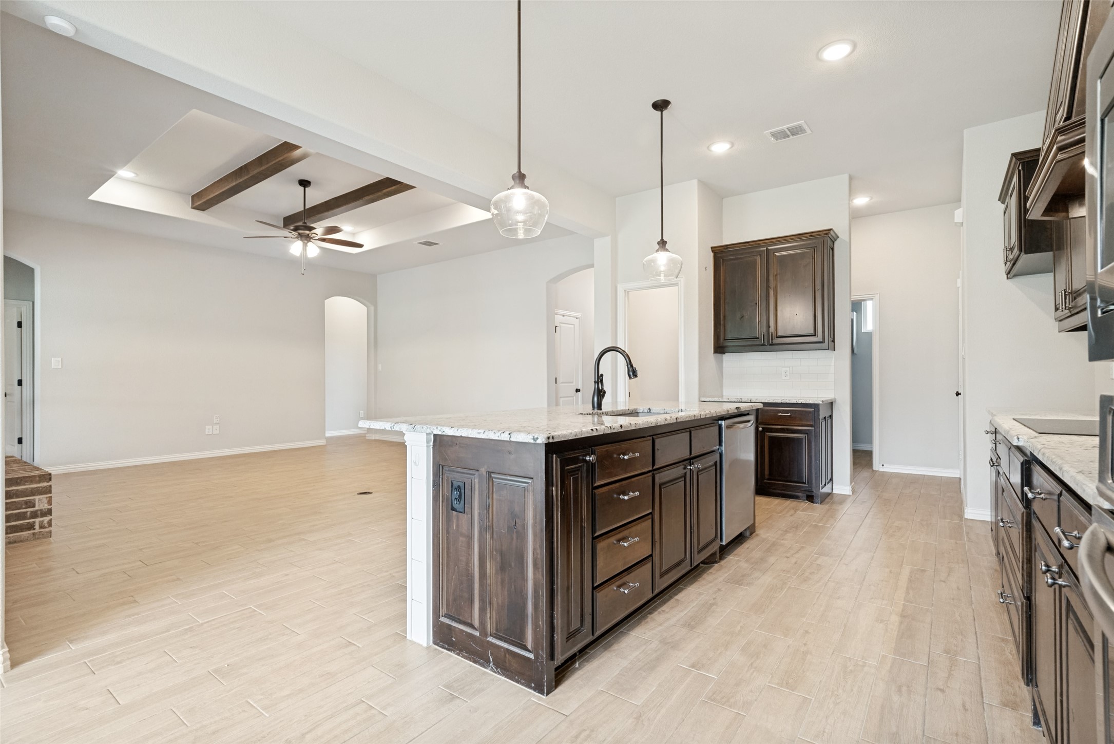 1013 Finney Drive Weatherford TX 76085