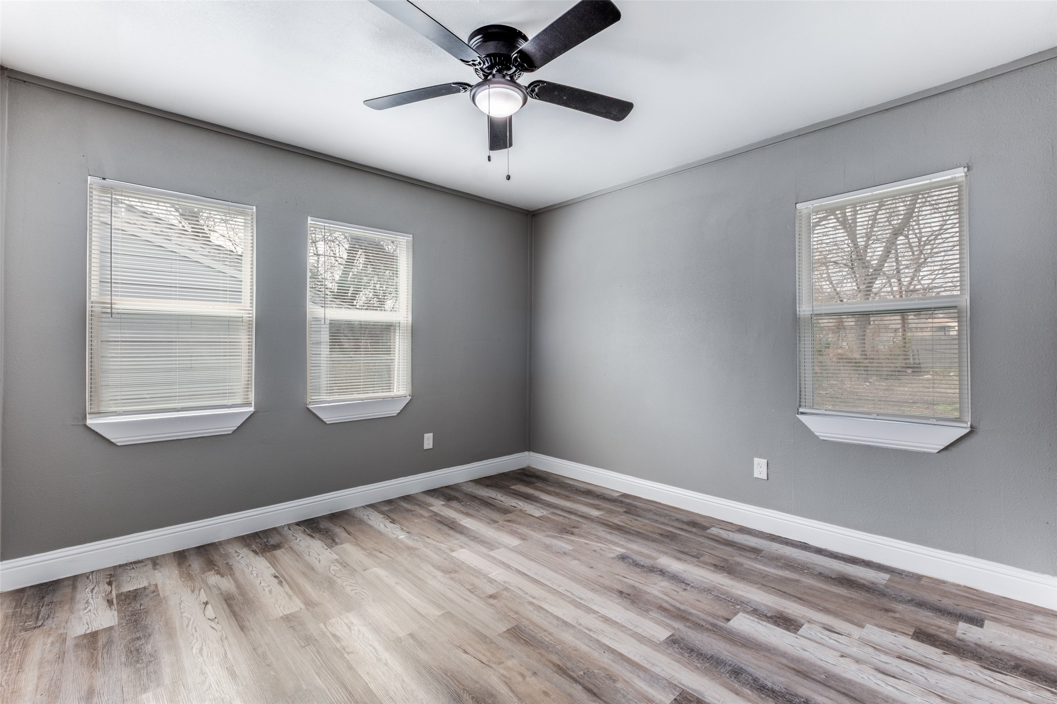 3111 Arizona Avenue Dallas TX 75216