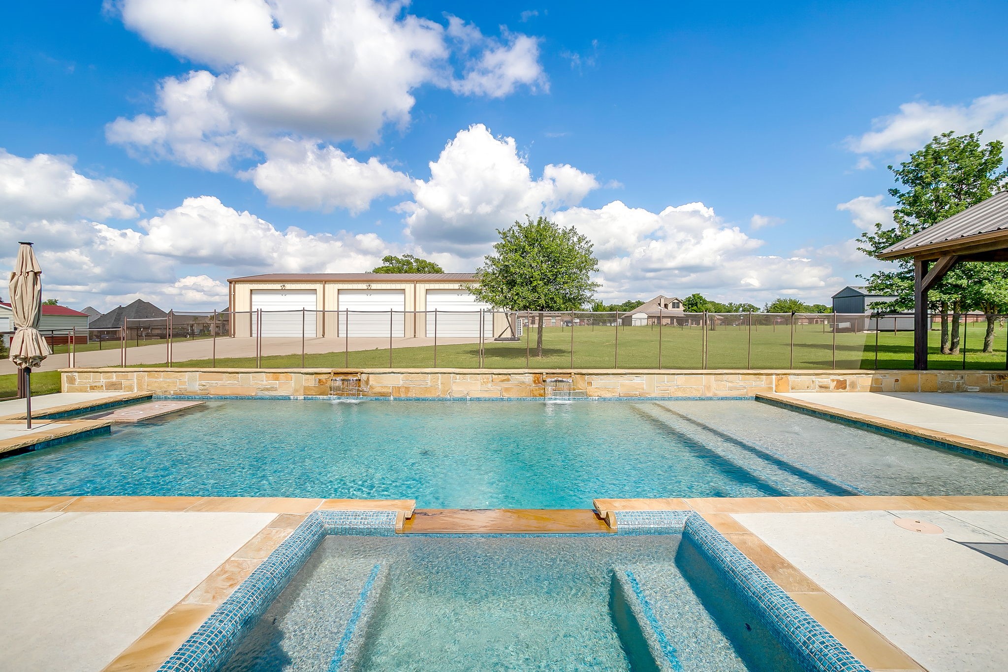 104 Thorobred Court Azle TX 76020