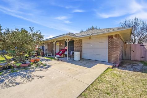 821 Jennifer Court Sanger TX 76266